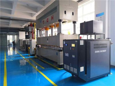 碳纤维复合材料，模压工艺温度上有什么讲究？